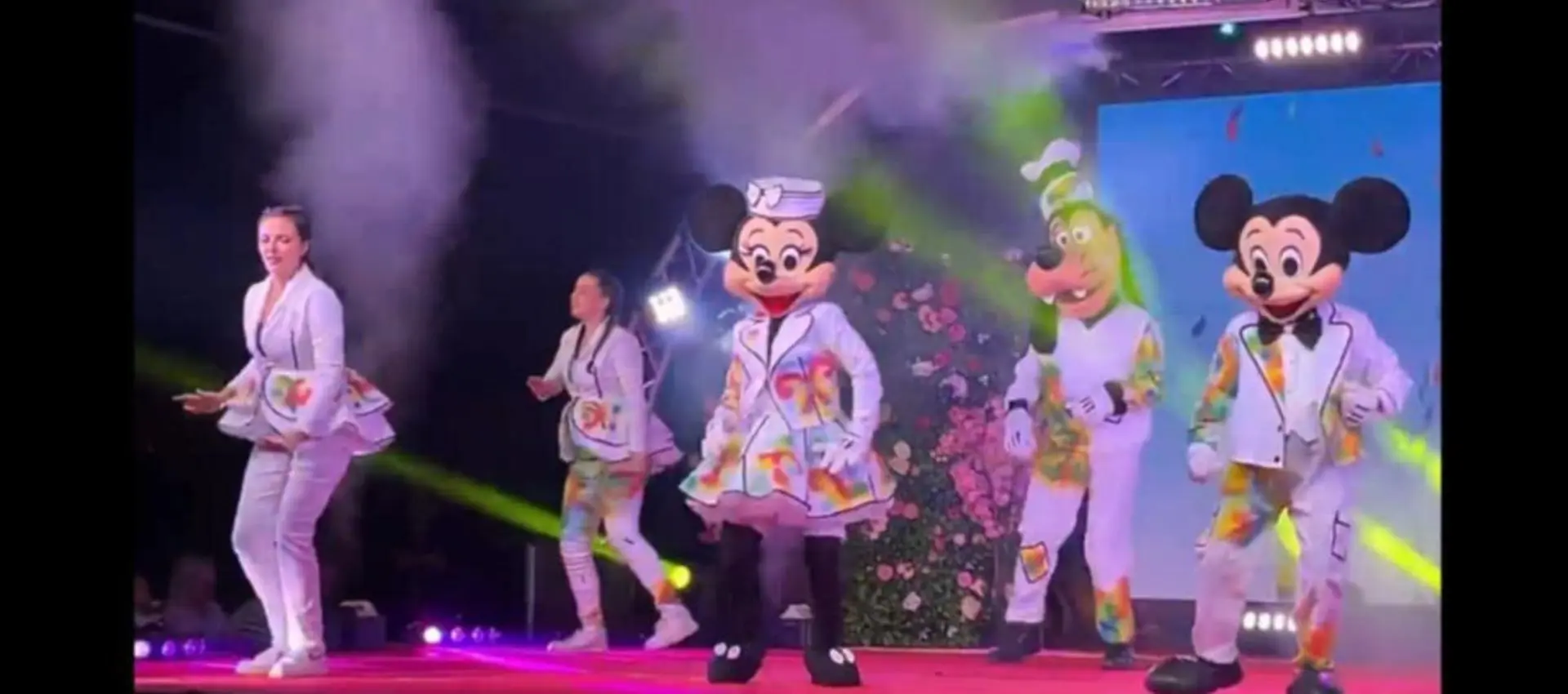 Soirée estivale : Les aventures de mickey et ses amis_Sainte-Maxime