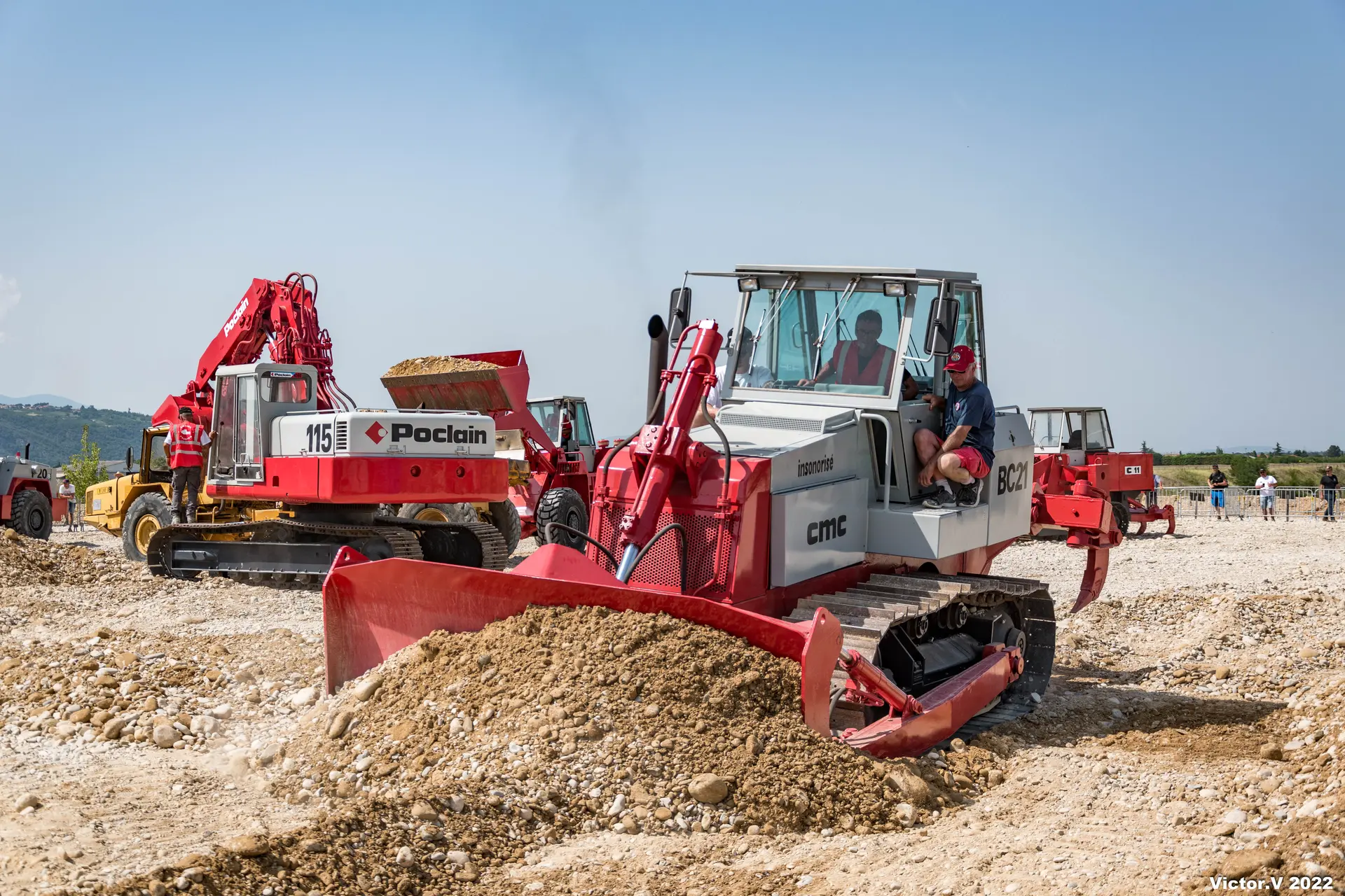 Photo montrant un engin dans une carrière