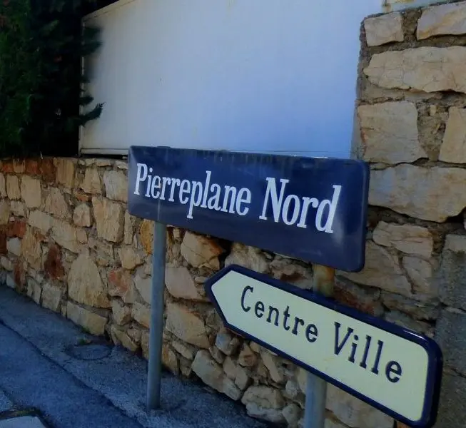 Ce que les noms de rue veulent dire : la toponymie urbaine en Provence contemporaine_Bandol