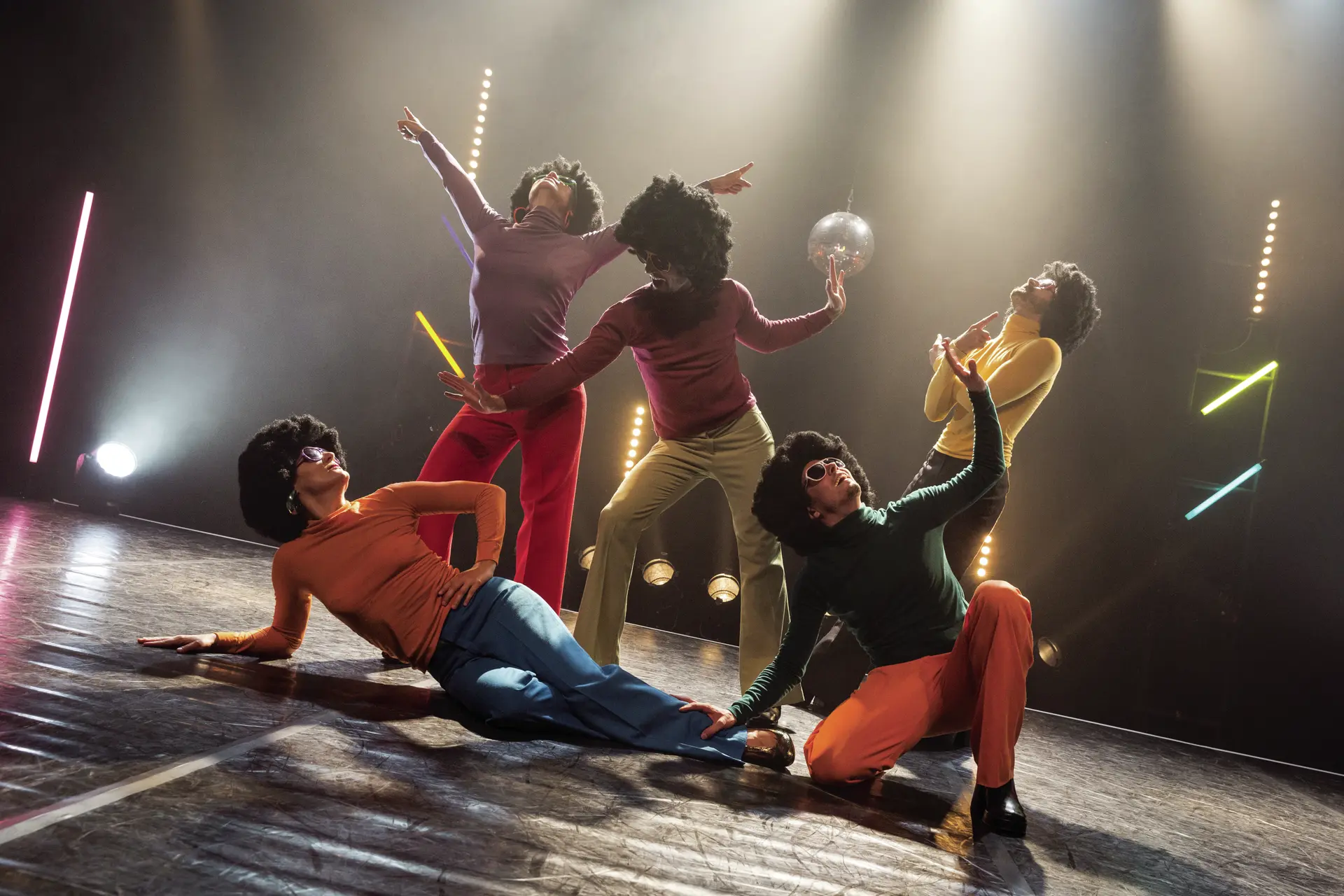 Les artistes du spectacle enflamment la piste