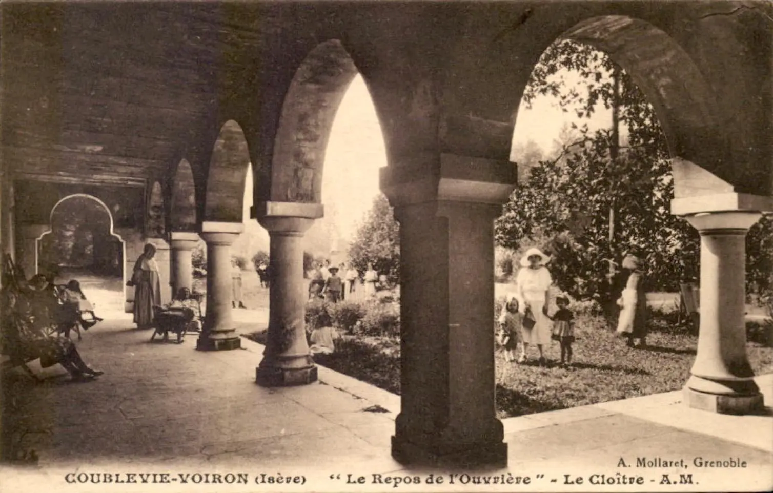 Le cloitre du couvent