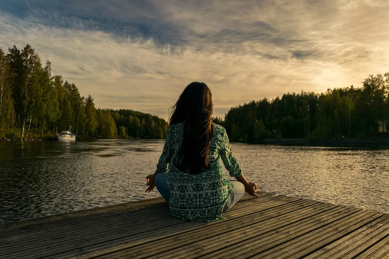 yoga au plan d'eau