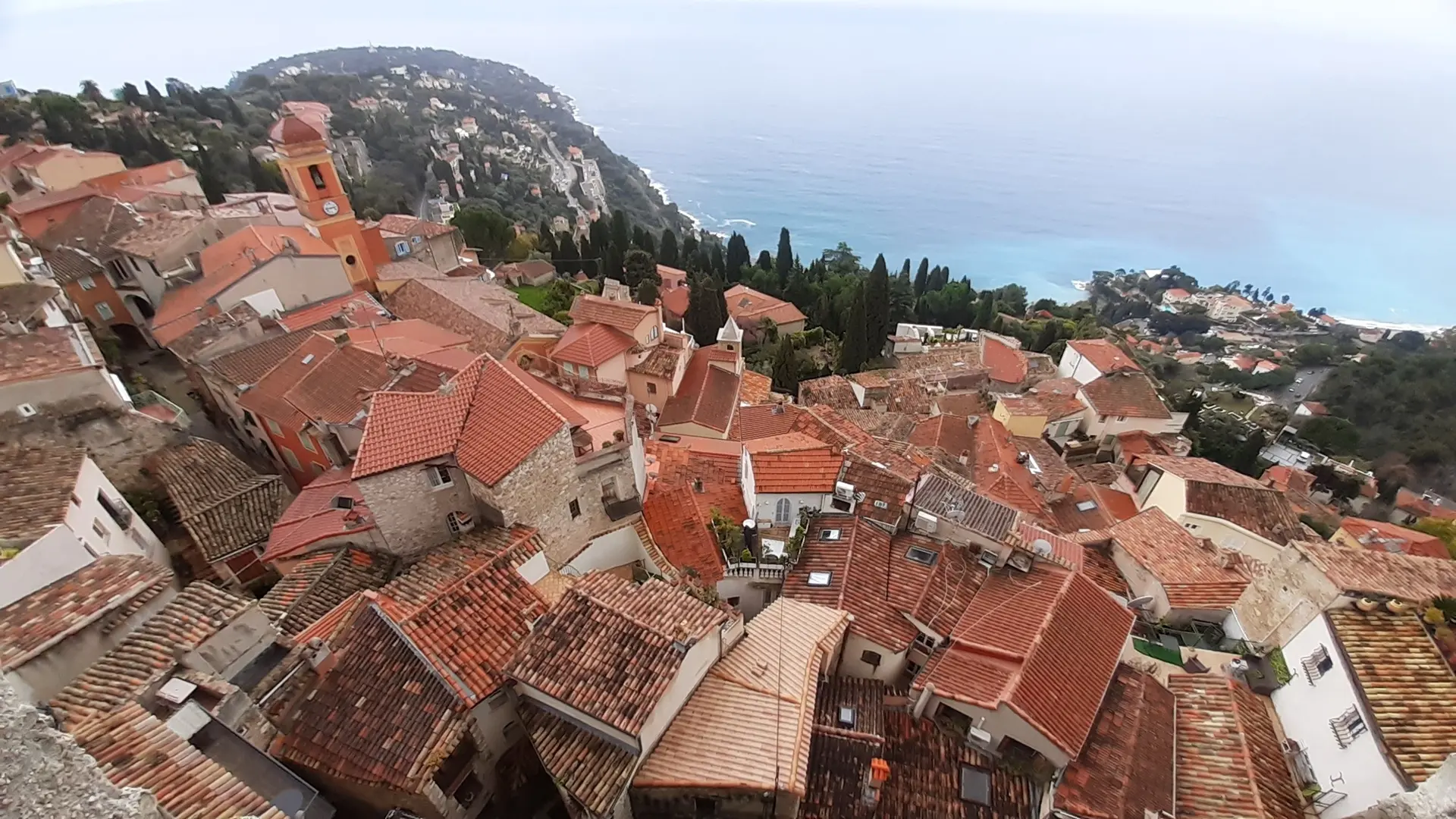 Toits du village de Roquebrune