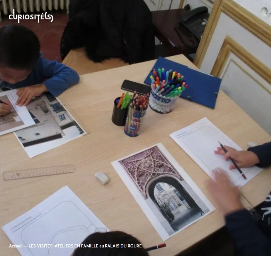 Visites-ateliers en famille au Palais du Roure_Avignon