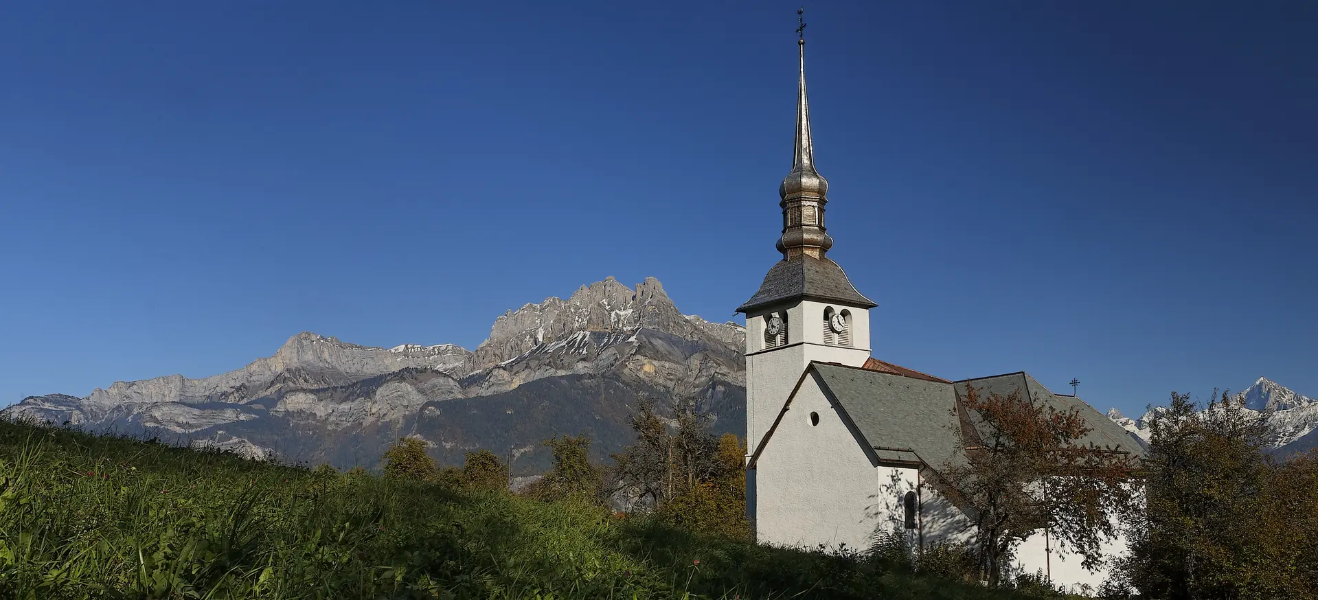 L'Eglise de Cordon et la chaine des Fiz