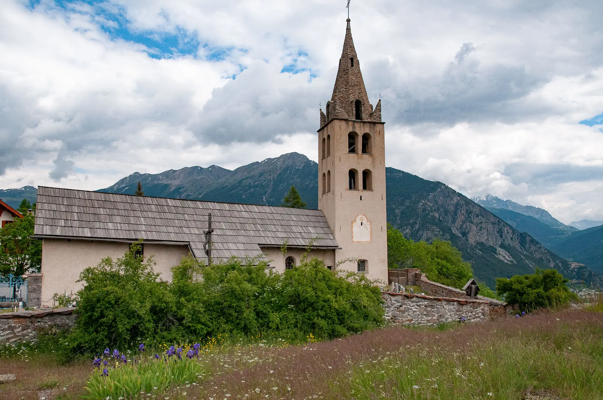 Eglise de Puy Saint Pierre