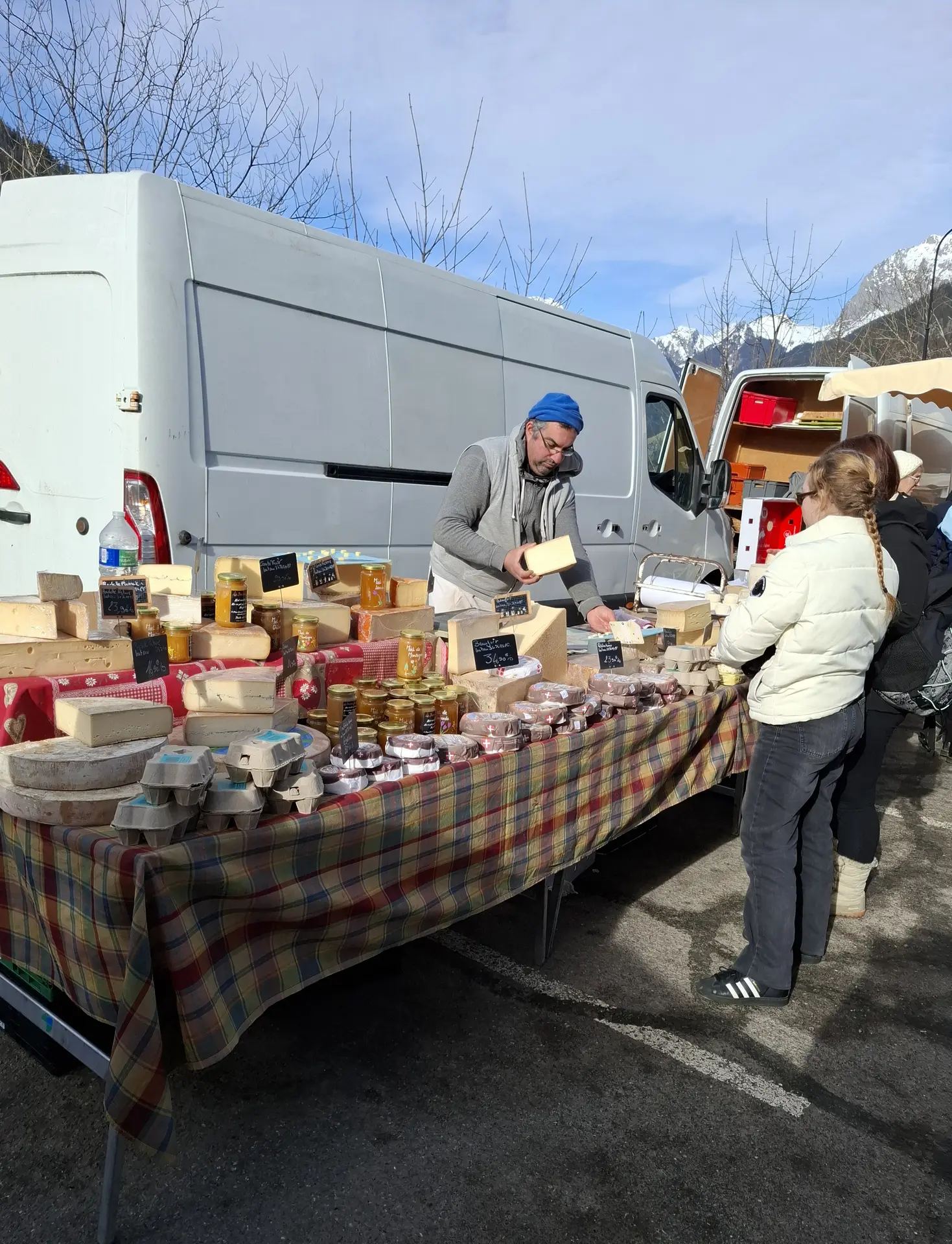 Marché  de Châtel en hiver