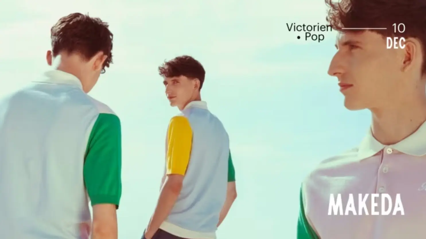 l'artiste 3 photos sur l'affiche