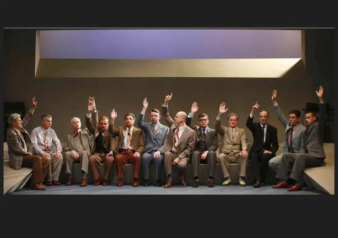 Pièce de théâtre 12 Hommes en colère