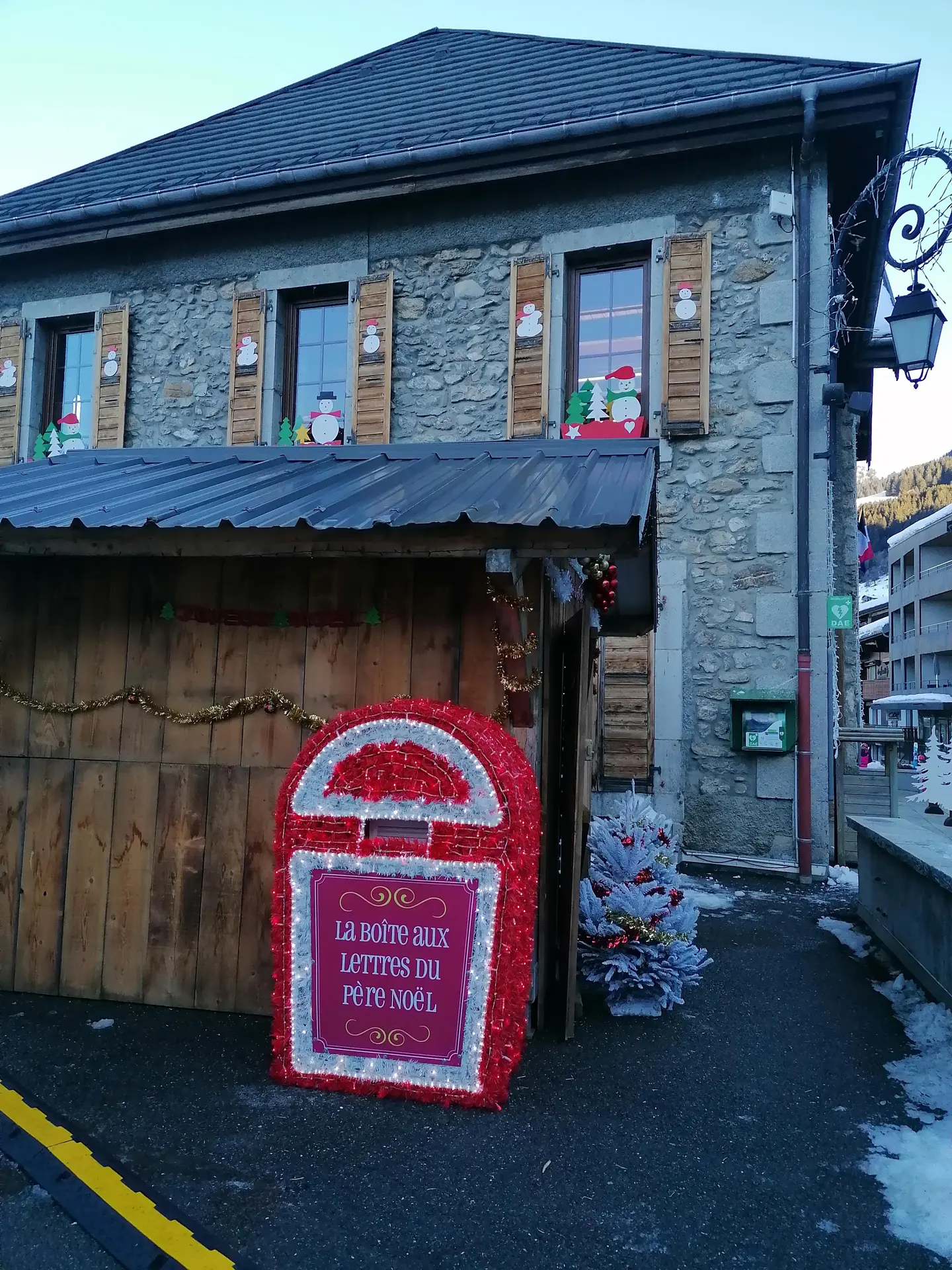 Viens rendre visite au Père Noël_Châtel