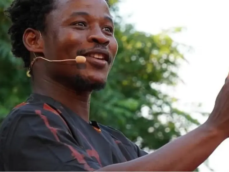 Sous l'arbre à Palabres