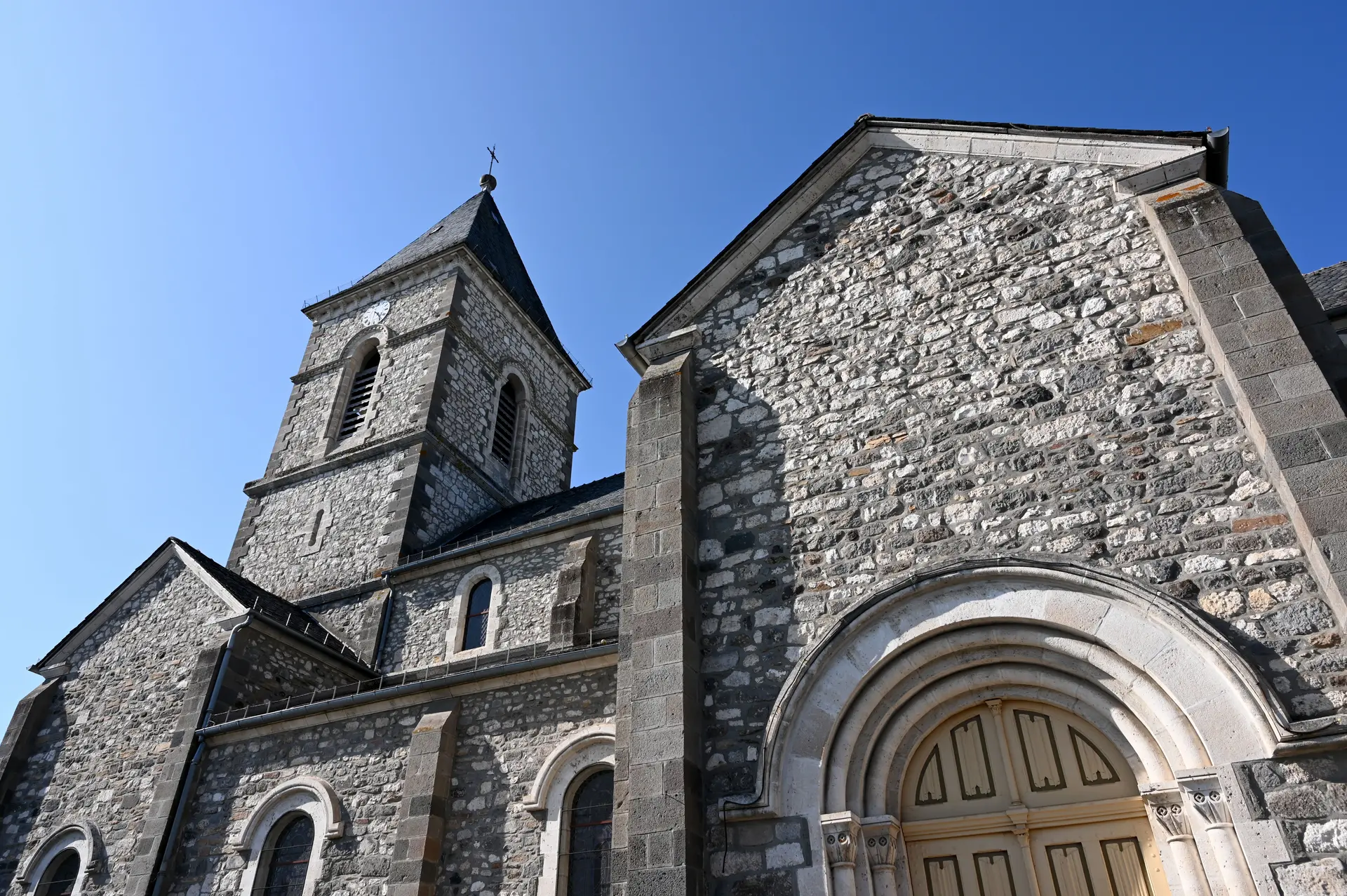 Eglise d'Arpajon sur Cère