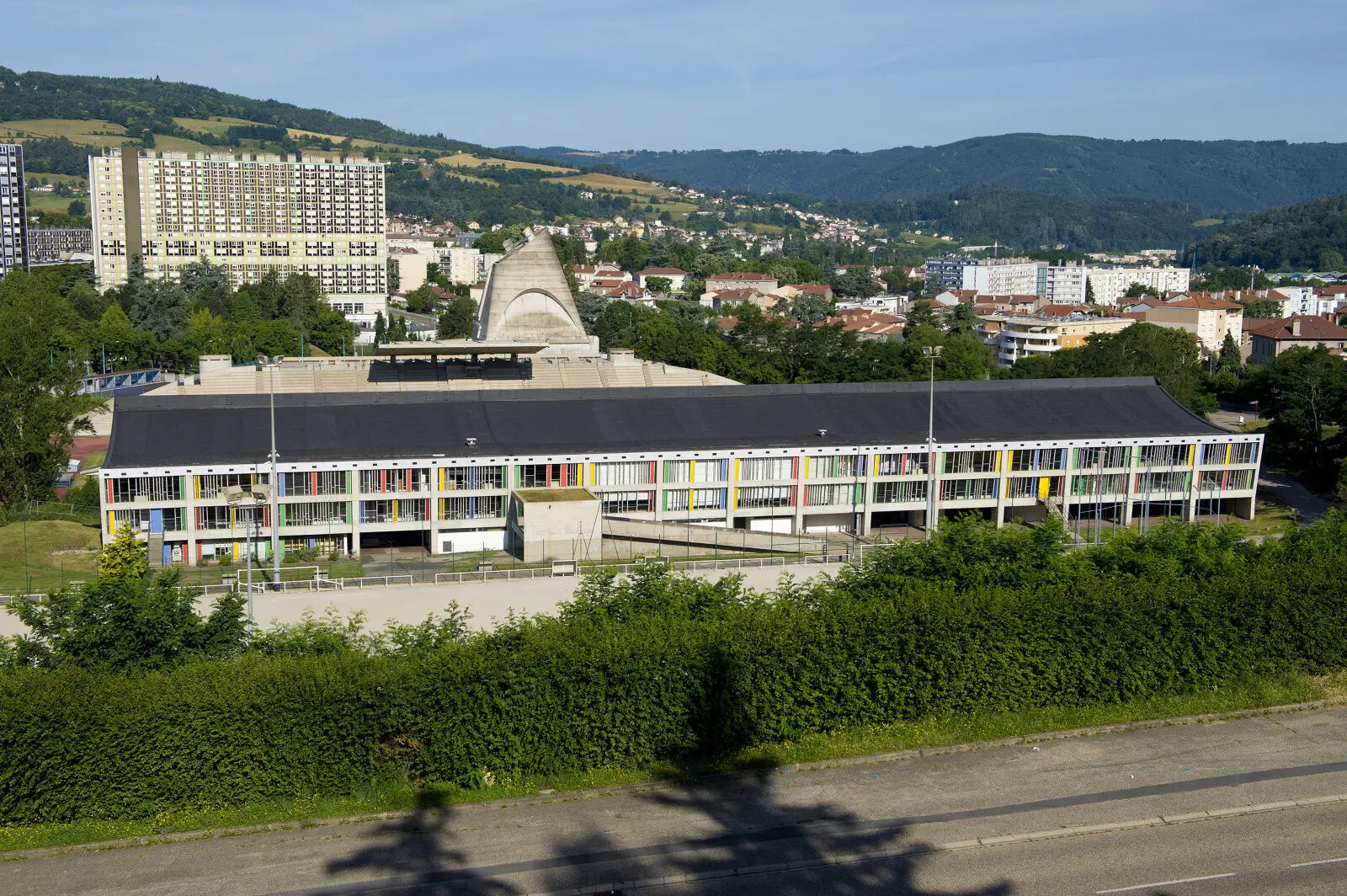 Maison de la culture et église Saint-Pierre