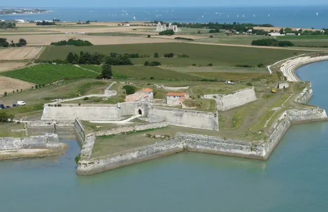 Vue Ouest du Fort la Prée