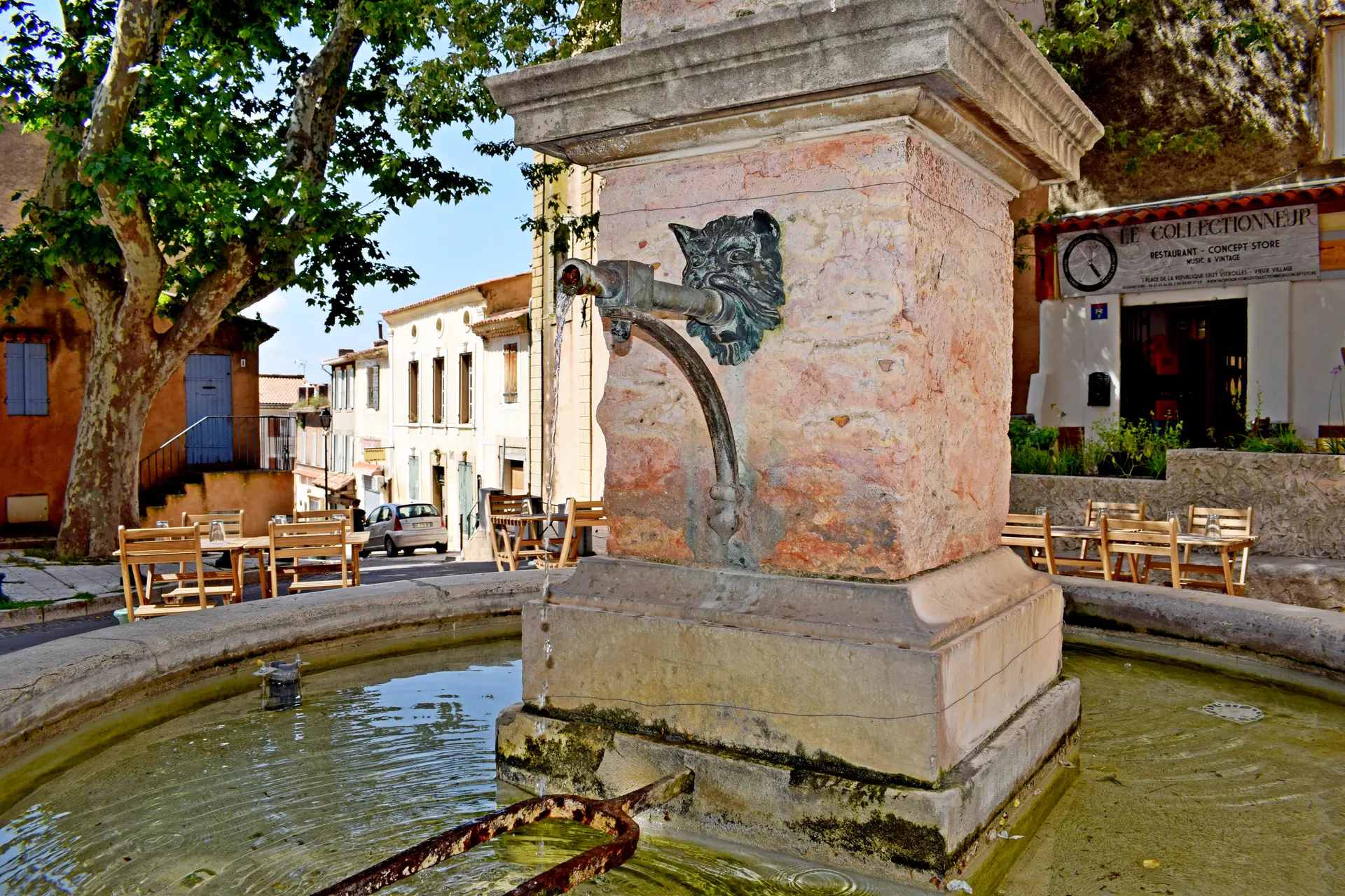 La fontaine de la République - détail
