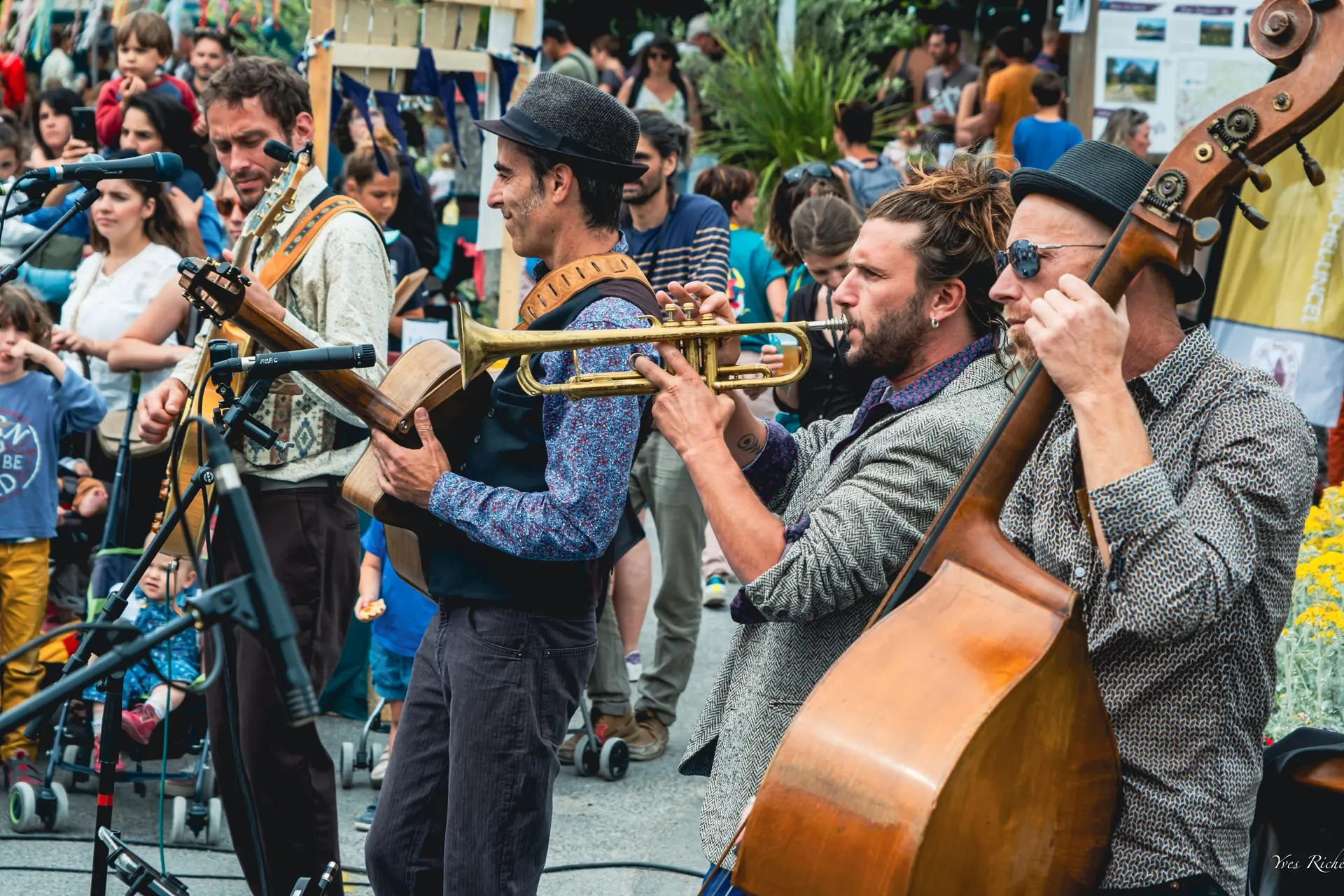 Piazza della Musica : con LA CARAVANE DU SWING & SES DANSEURS !_Moustiers-Sainte-Marie