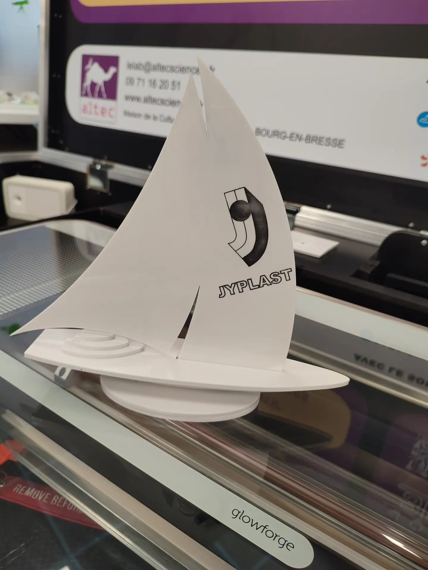 Bateau réalisé à l'aide de la découpeuse laser