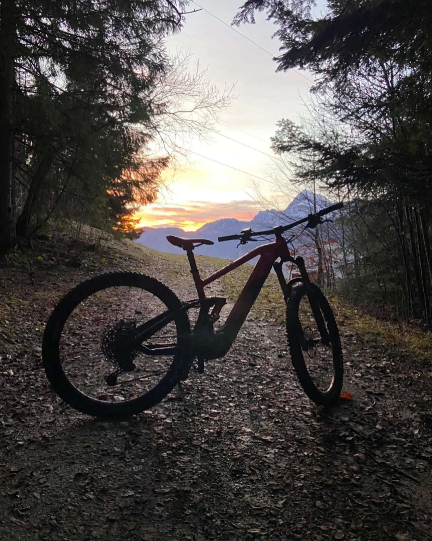 VTT au coucher du soleil