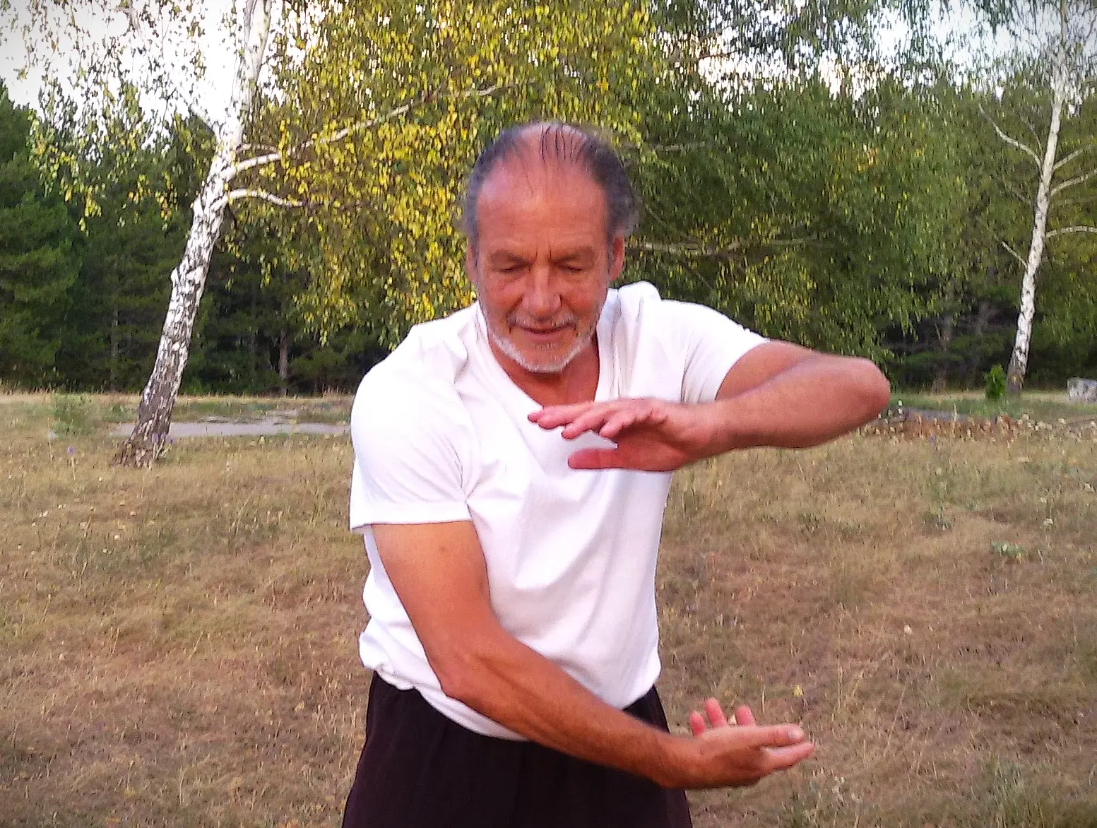 Exemple de gestuelle énergétique et respiratoire