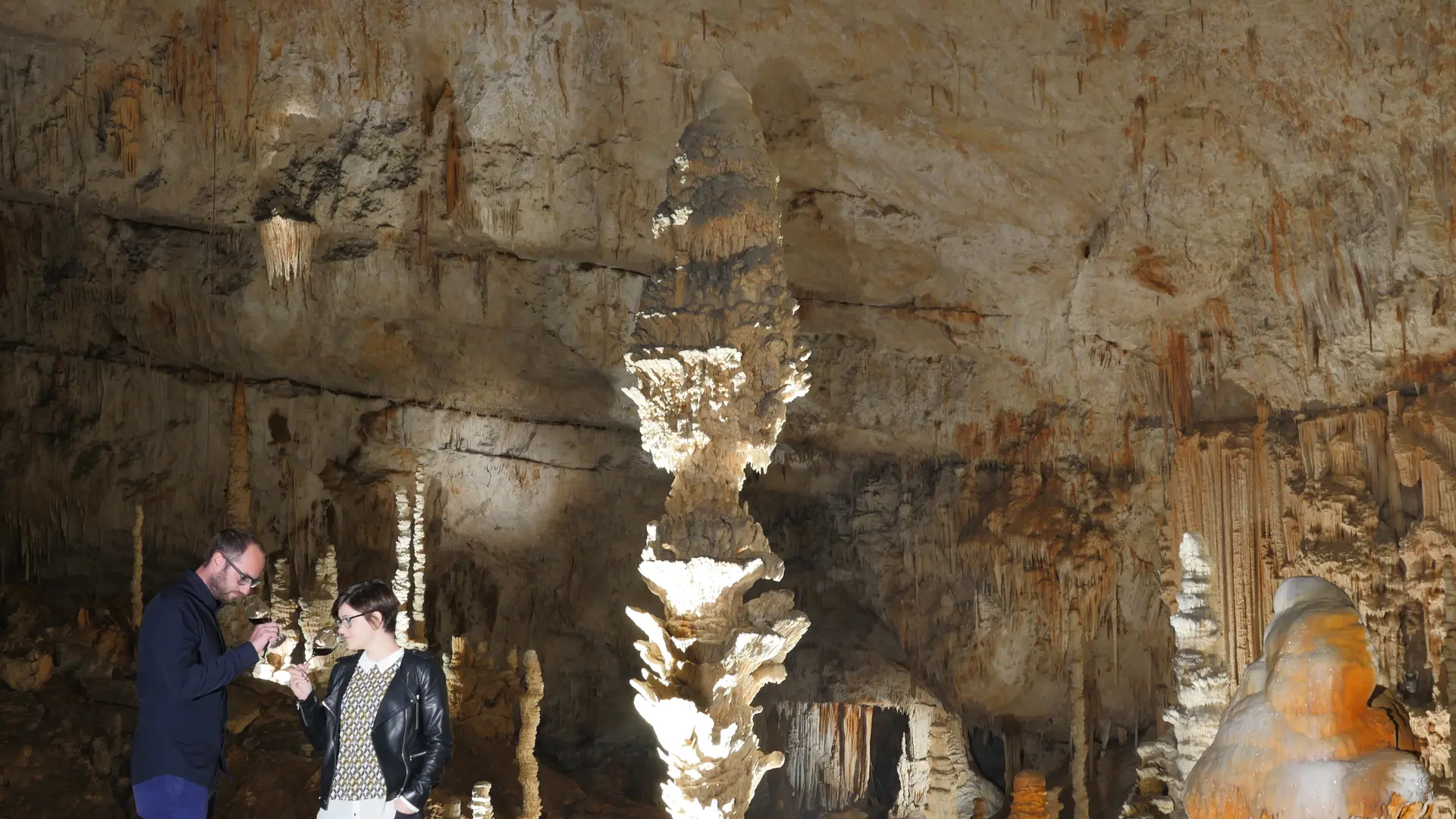Vivez une Saint Valentin inoubliable lors d'une dégustation itinérante au cœur de la Grotte