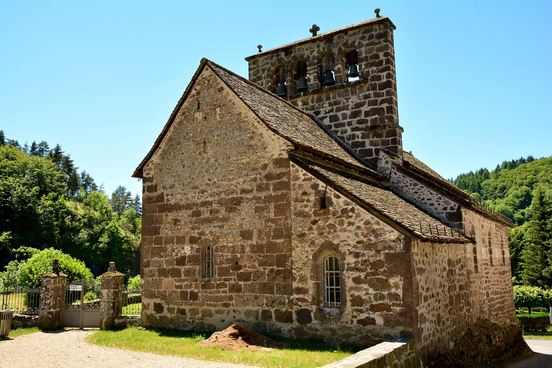 Eglise romane, Saint-Cirgues-de-Jordanne