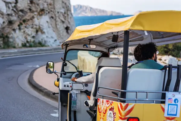 Essential tuk tuk tour