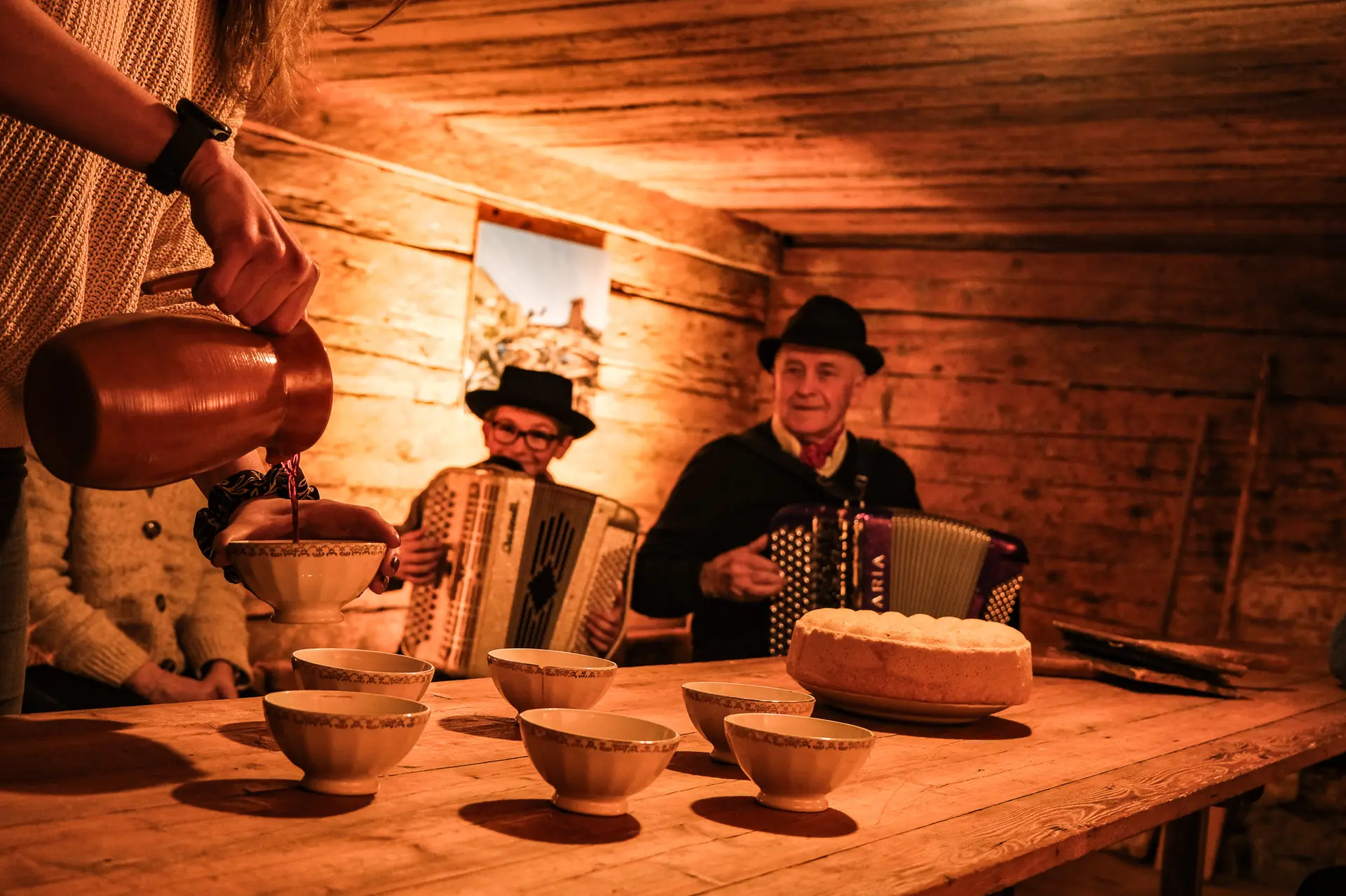 Veillée d'hiver : l'habitat au Grand-Bornand accordéons et vin chaud
