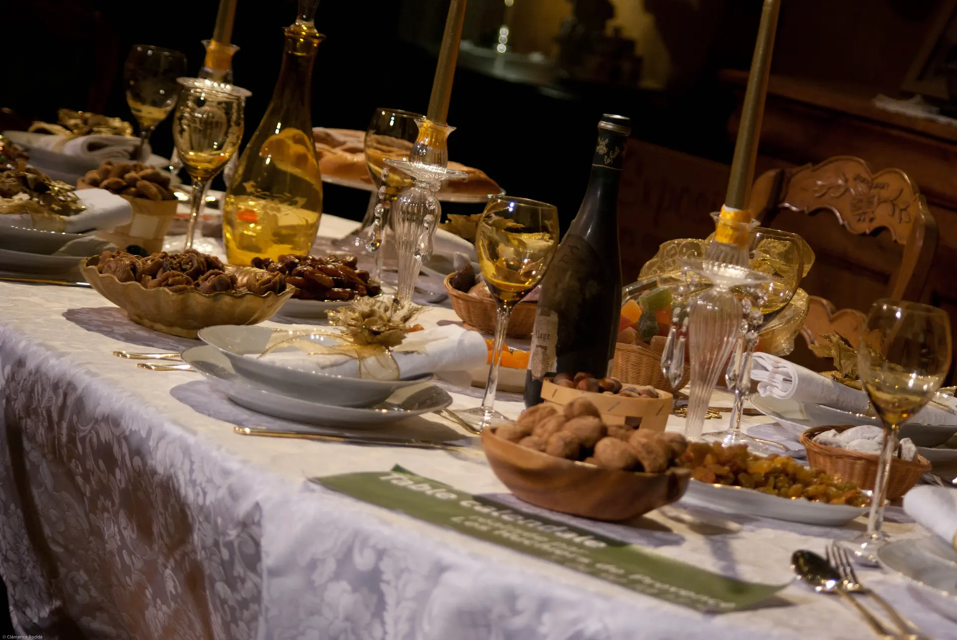 ©Clémence Rodde - table calendale, treize desserts, noël, provence, avignon, roure