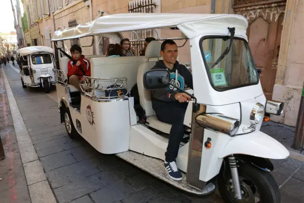 Essential tuk tuk tour