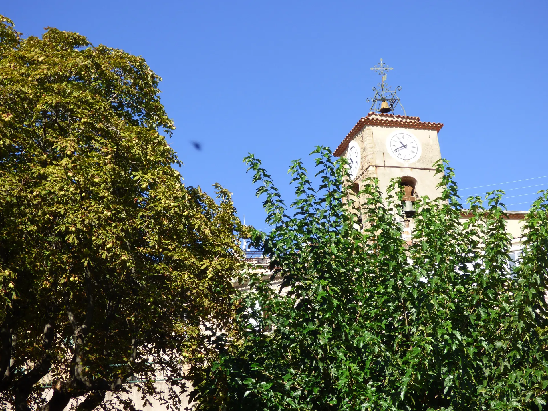 Balade historique dans Pierrefeu du Var