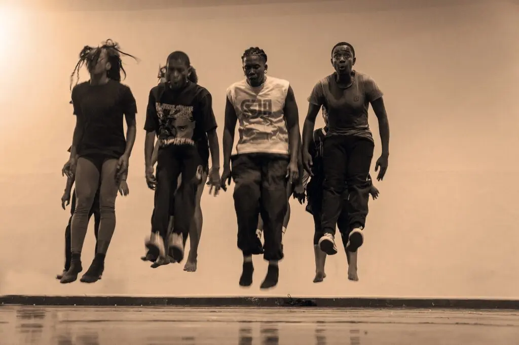 VIA KATLEHONG Tamujuntu