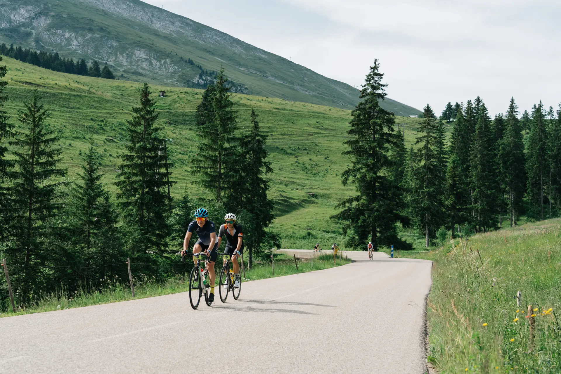 Montée col des Aravis