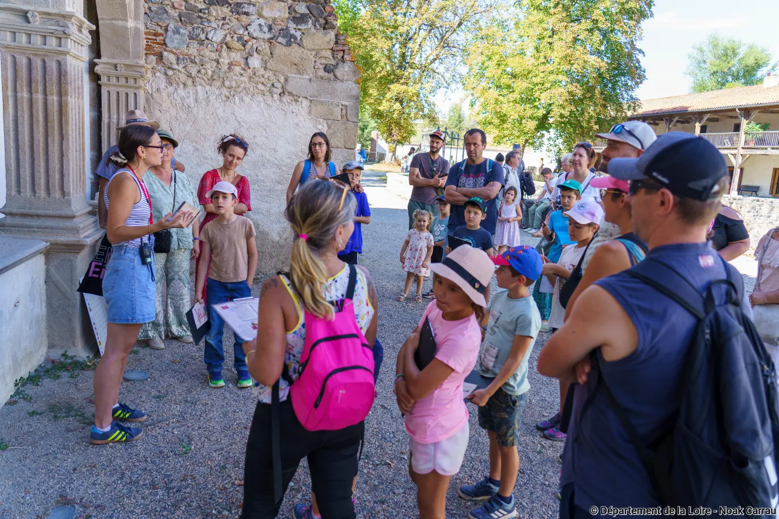Visite en famille - La quête du livre de la sagesse_Saint-Étienne-le-Molard