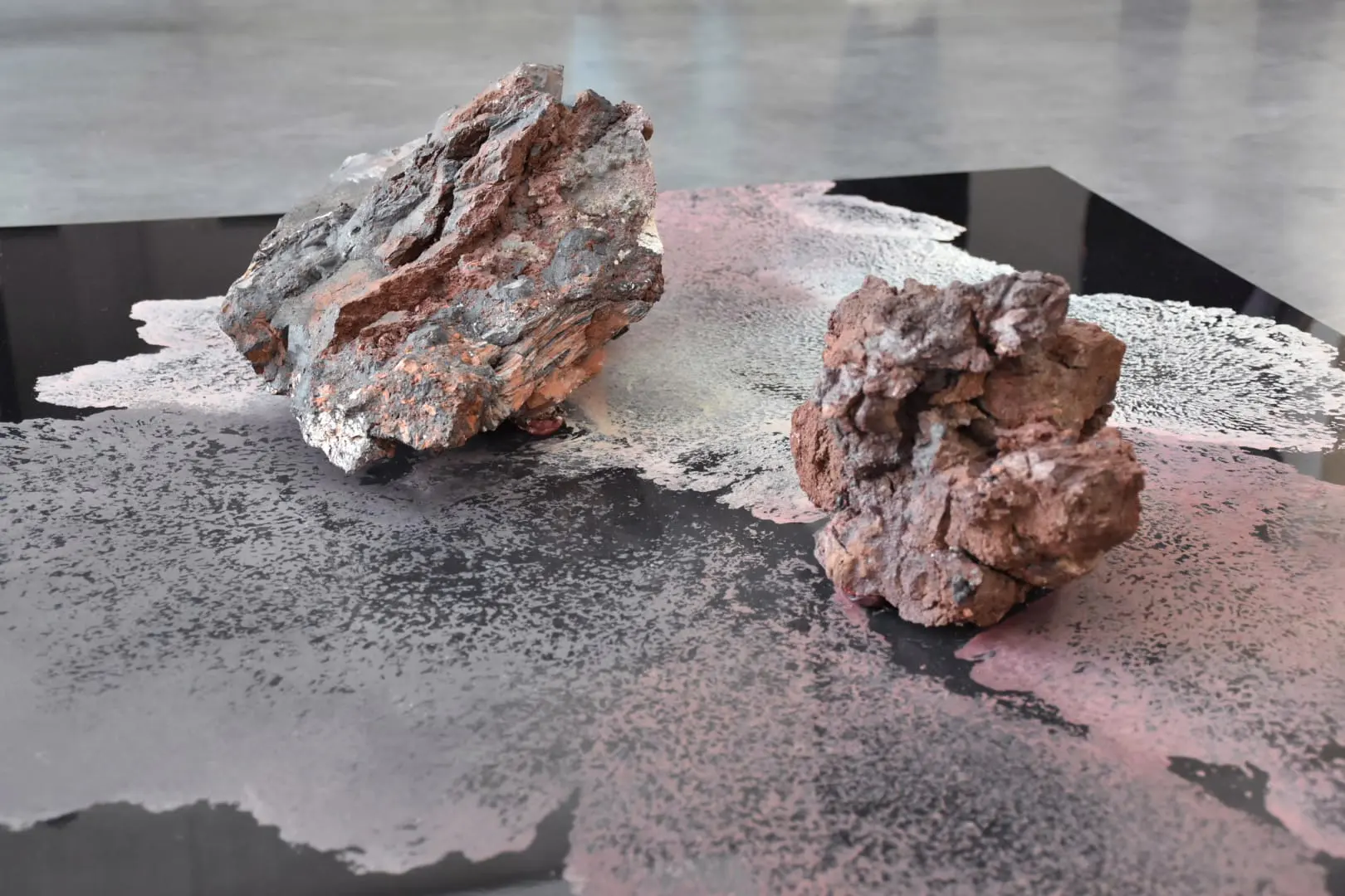 Étienne Pageault, Nos Terres de Feu, exposition RARe - Recherche, Art, Ressources, Institut A.R.T.S, Biennale internationale design de Saint-Étienne, 2025