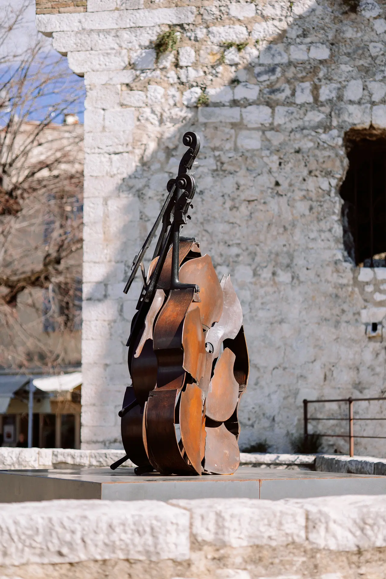Exposition “Re-découverte, hommage à Arman”_Saint-Paul-de-Vence