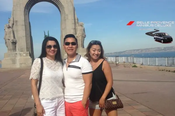 Provence according to your desires (driver & private van)