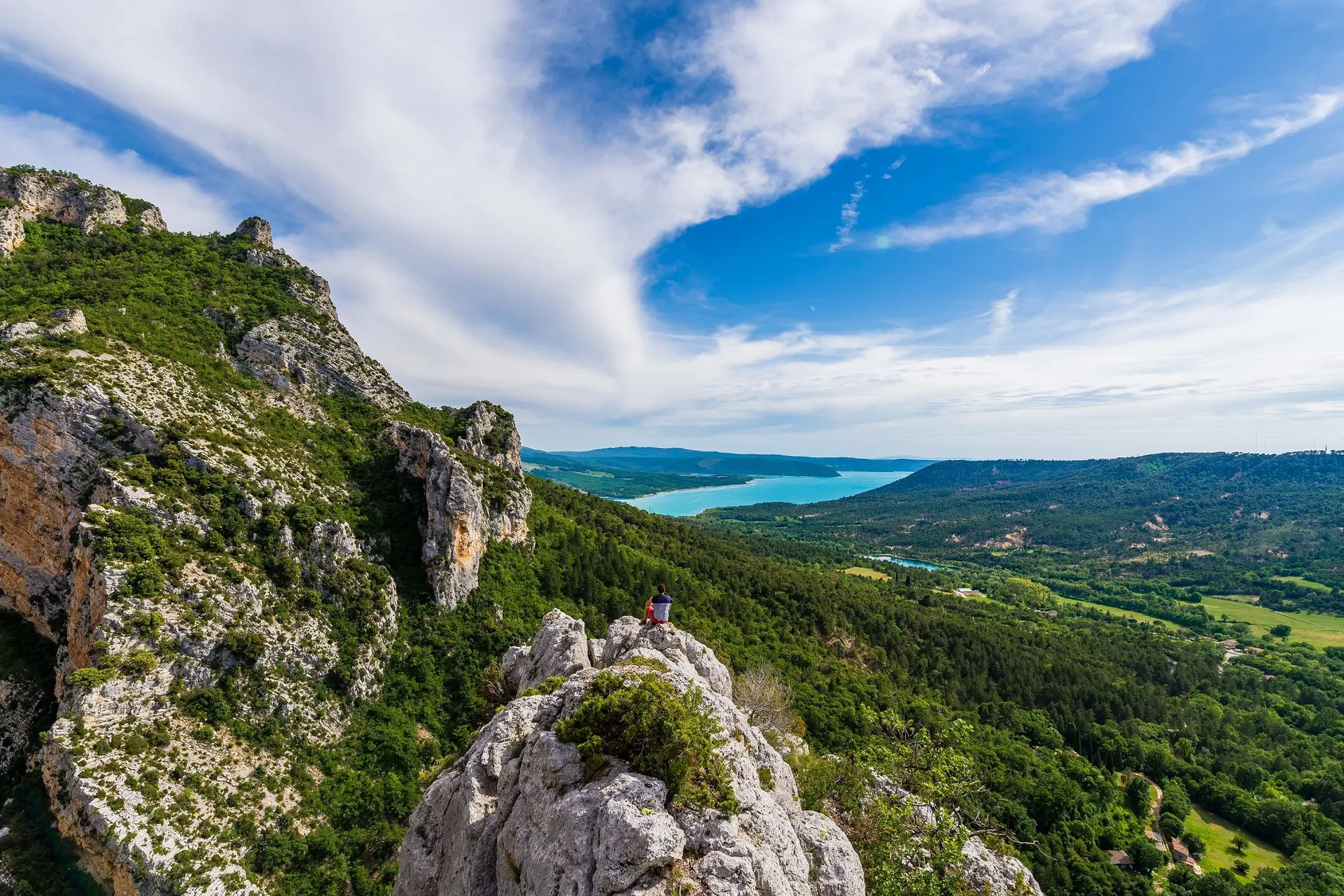 GÉOTOUR : Entre lac et falaises (©AD04-Teddy Verneuil)