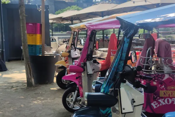 Amazing Seaside tuk tuk tour