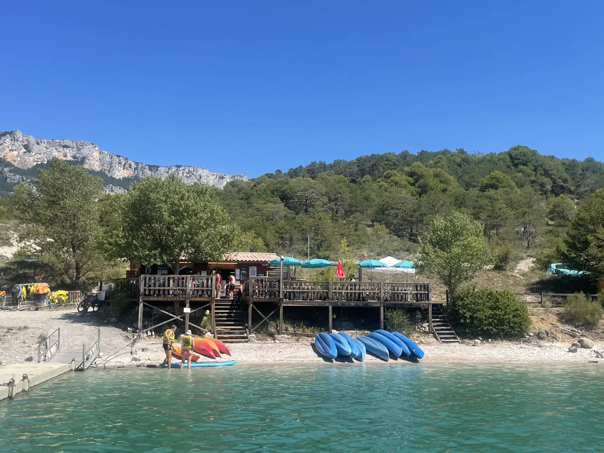 Moustiers-Sainte-Marie fête le lac de Sainte-Croix !_Moustiers-Sainte-Marie