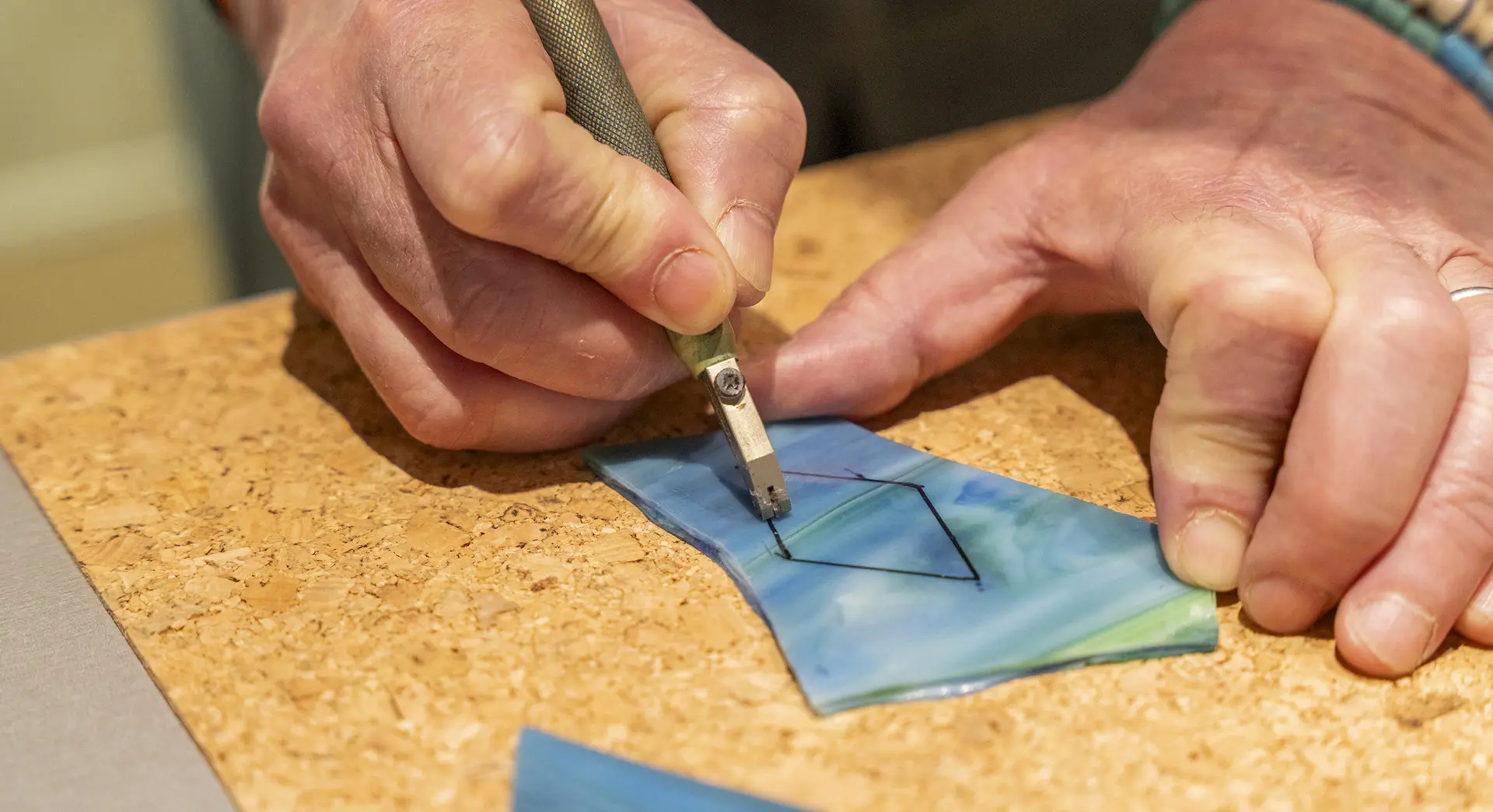 Initiation à l'art du Vitrail Tiffany avec Mélanie Cornu