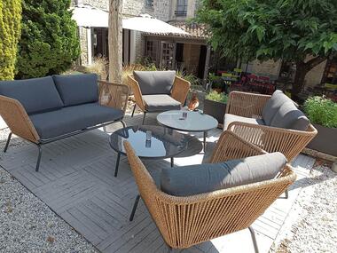 l'hostellerie de l'Abbaye de Celles sur Belle terrasse exterieure