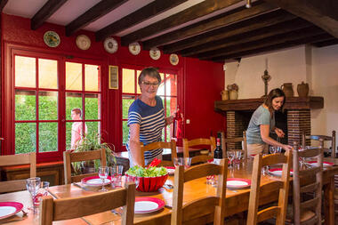 La grande table pour réunir famille, amis