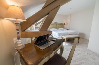 HOTEL LES POEMES DE CHARTRES