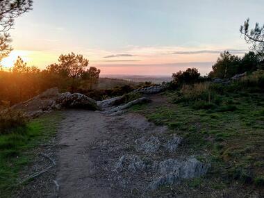 balade_contée_au-crepuscule-dans-le-val-sans-retour_trehorenteuc