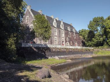 Centre_Arthurien_Chateau_Comper_Concoret_Destination_Brocéliande