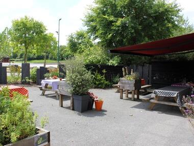 Le Hangar - terrasse - Ploërmel - Bretagne