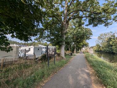 Aire - service - stationnement - Josselin - Brocéliande - Morbihan - Bretagne