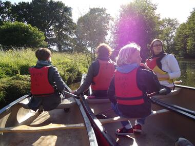 Visite guidée en canoë kayak de Montfort sur Meu