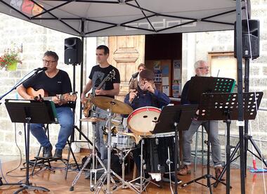 Jazz au Village "Meltic Frogs"_Maclas
