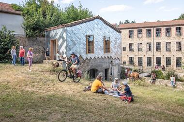 Œuvre d’art refuge La Maisonnette_Saint-Julien-Molin-Molette